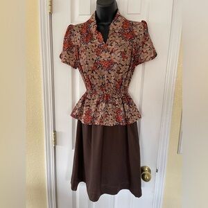Vintage 80s dress.  Great condition. Size Small